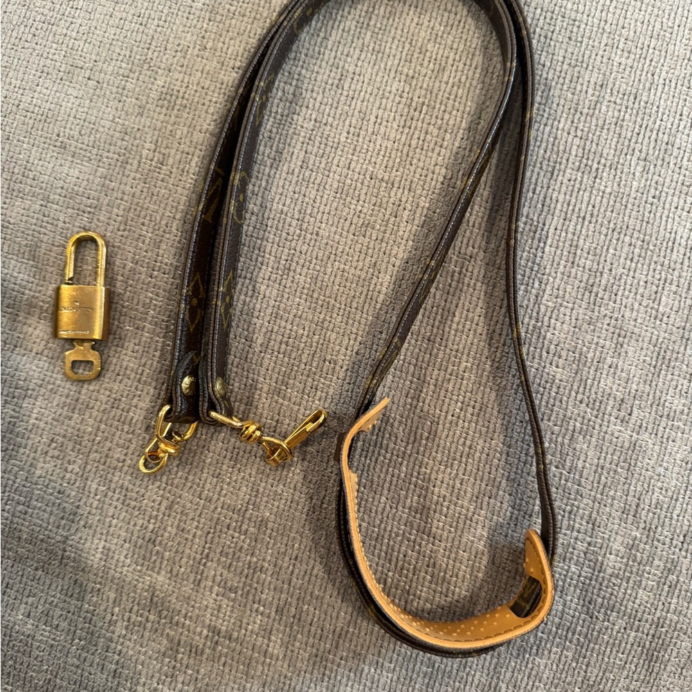 LOUIS VUITTON MINI SPEEDY WITH STRAP AND LOCK/KEY AUTHENTIC - Picture 7 of 16